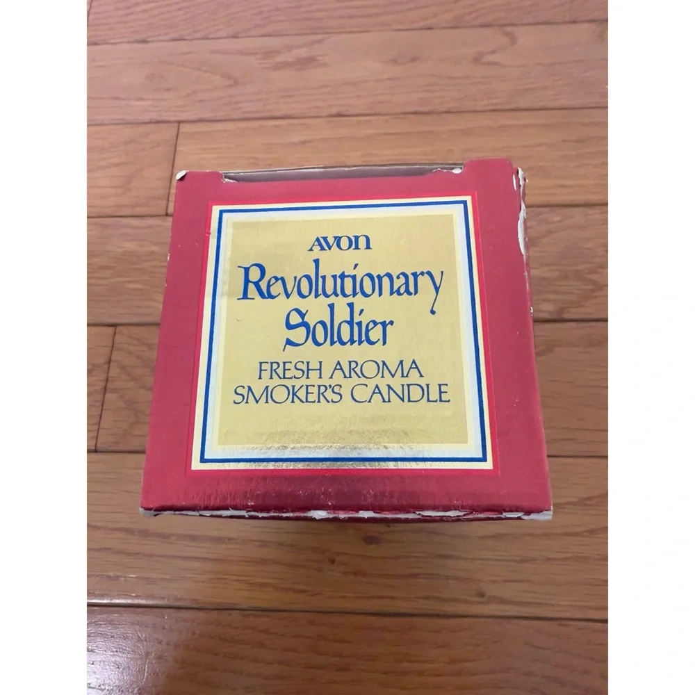 Avon Vintage Revolutionary Soldier Fresh Aroma Smokers Candle - New In Box